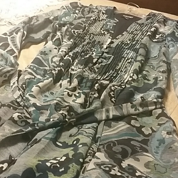 Roz and Ali dress. - Picture 4 of 4